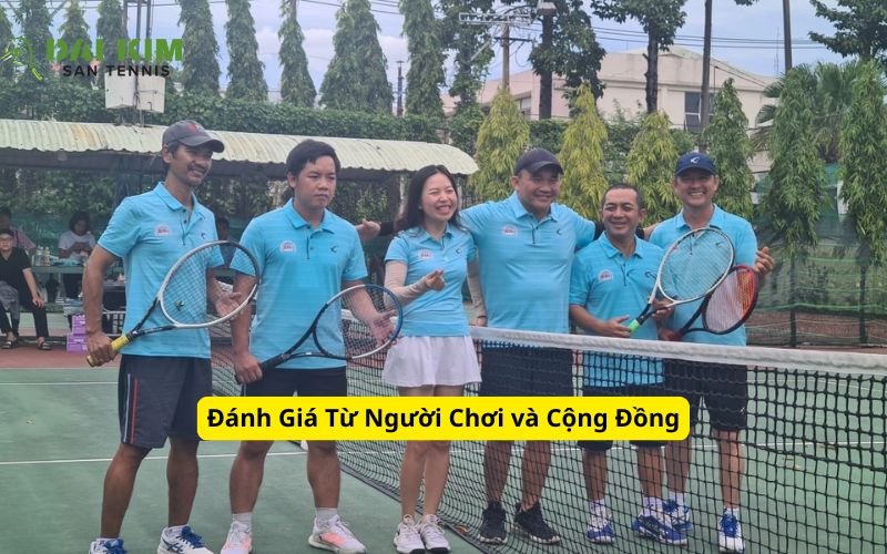 Đánh Giá Từ Người Chơi và Cộng Đồng