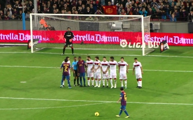 Quy tắc thực hiện đá phạt gián tiếp