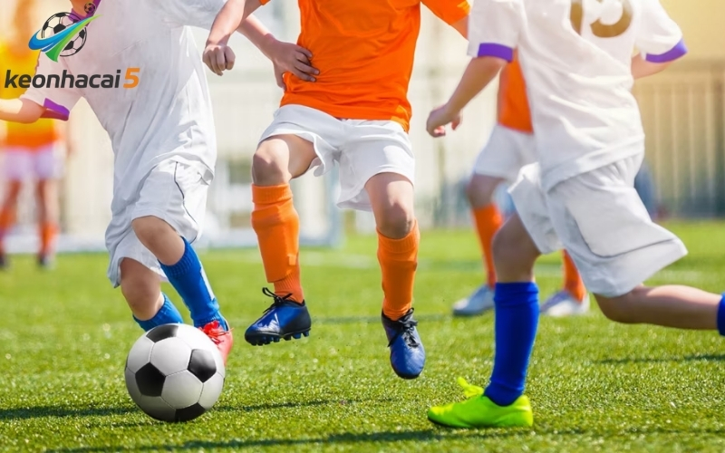 Tin tỷ lệ kèo Ý: Kèo giao bóng trước và tổng bàn thắng