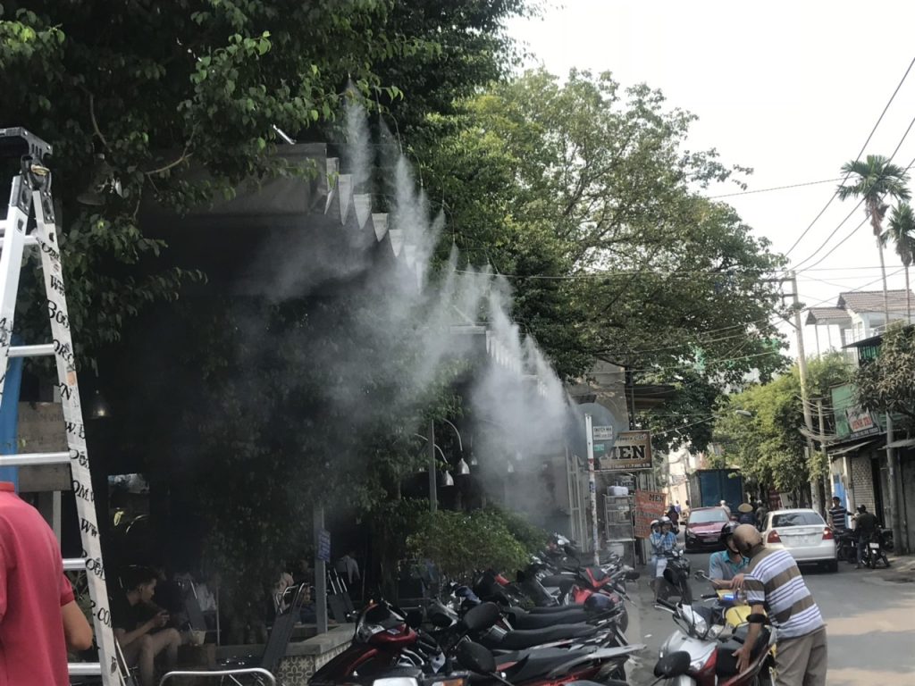 lắp đặt máy phun sương