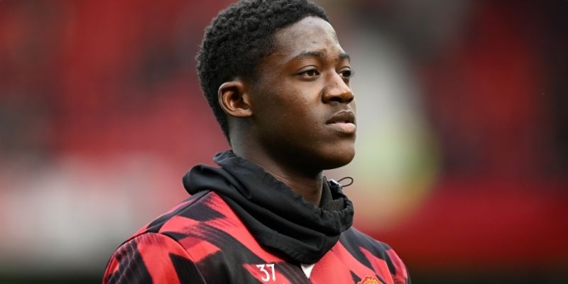 Nền tảng ảnh hưởng của tiền vệ trẻ tới lối chơi chung