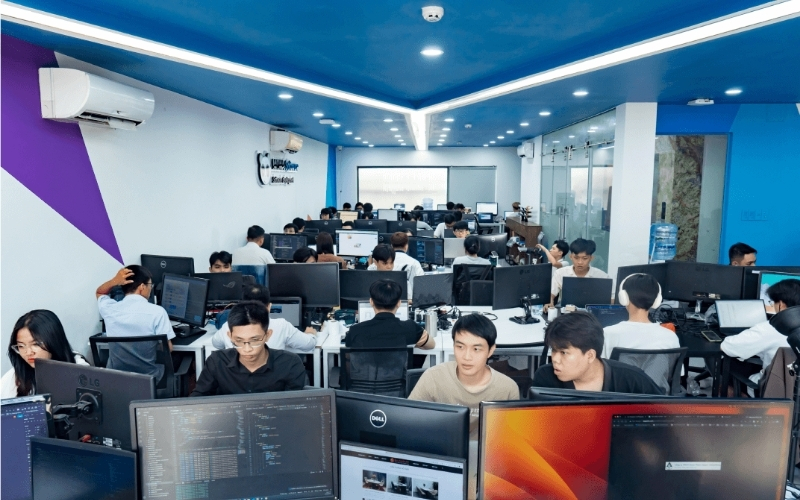 Xây dựng quy chuẩn trang phục và tác phong